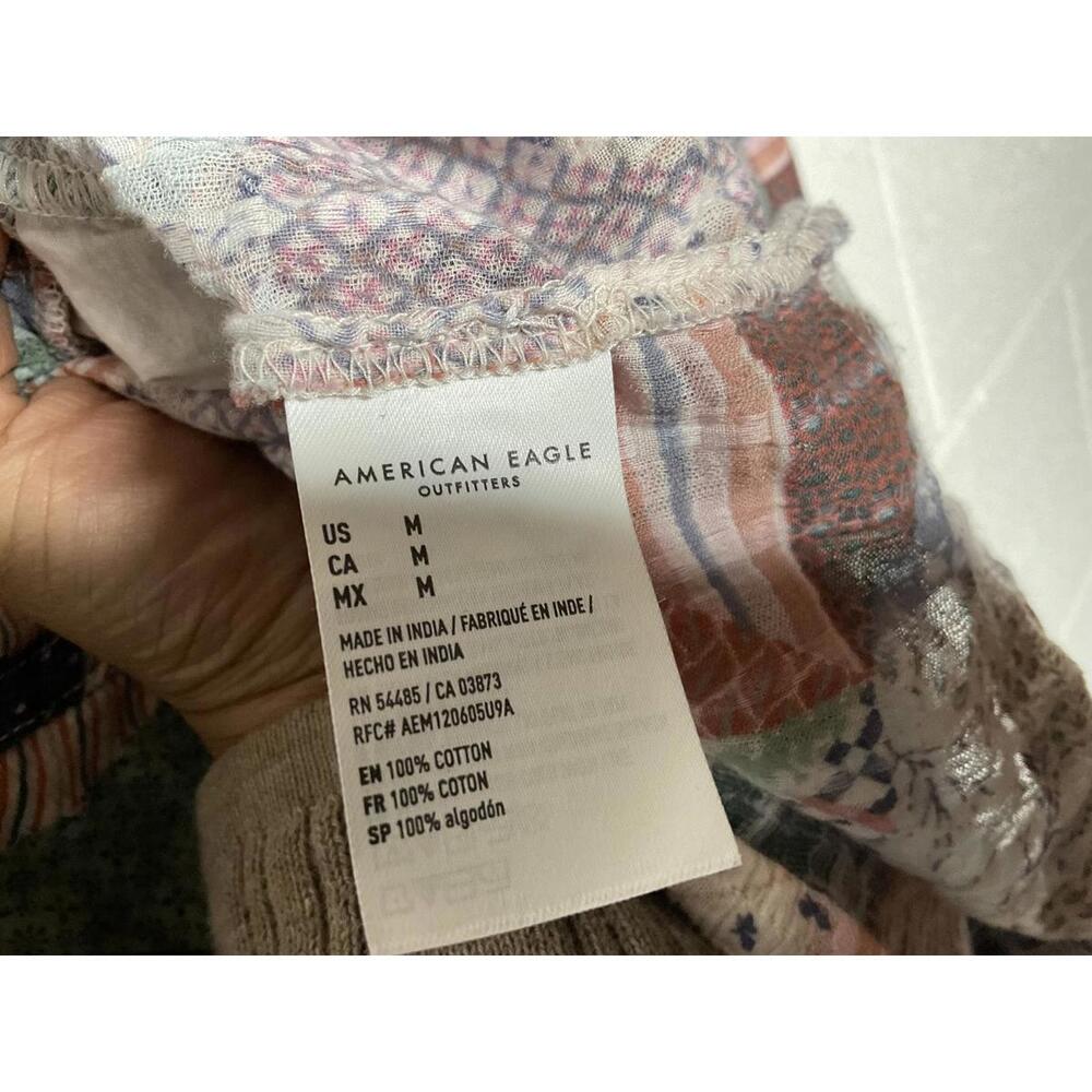 < American Eagle Patchwork Pattern Blouse Size Me… - image 4